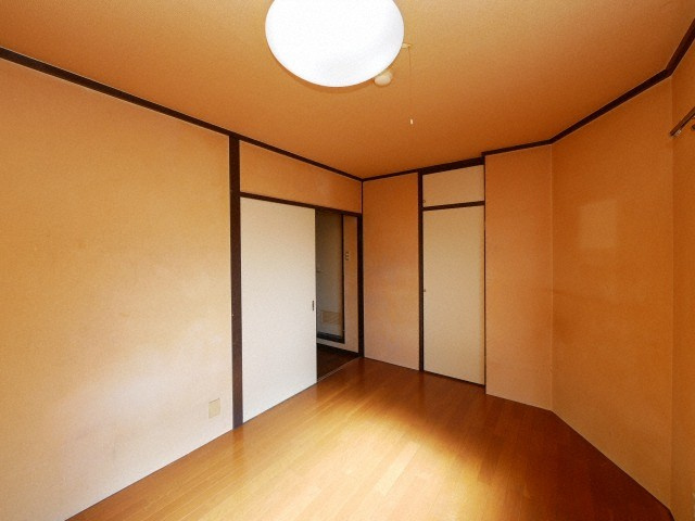 藤田ホワイトマンションの洋室