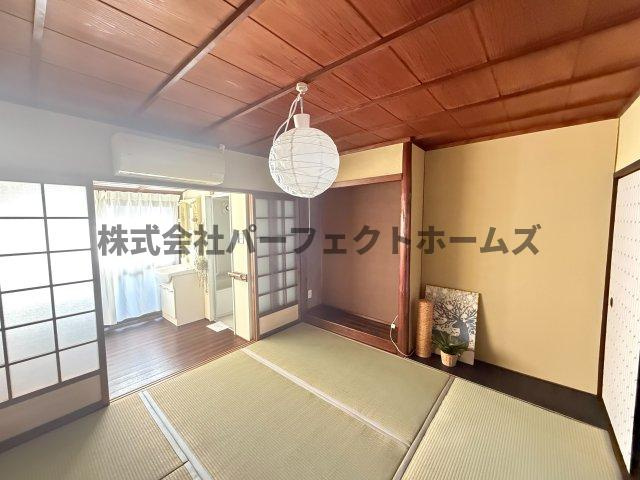 牧野阪テラスハウスの和室|日本らしい落ち着いた雰囲気の和室です