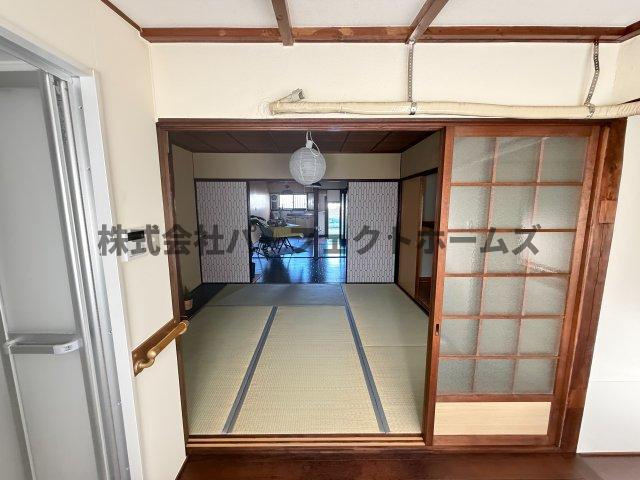 牧野阪テラスハウスの内装|おしゃれな内装です