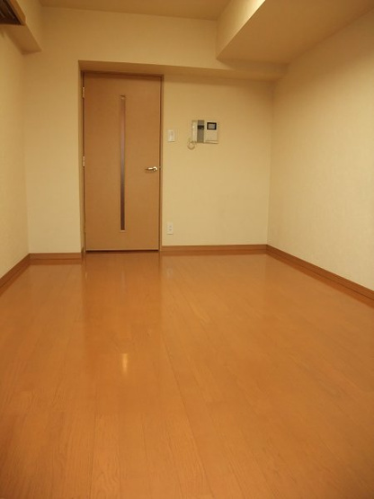 【寝室】ルーブル下北沢弐番館