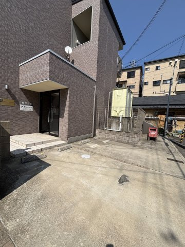 リヴィエールシャン香里園の駐車場