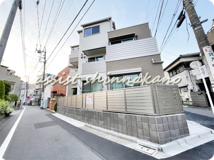 SUNNY HILL COURT中野坂上の外観