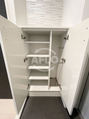 エグゼ難波南の収納|エグゼ難波南　シューズボックス