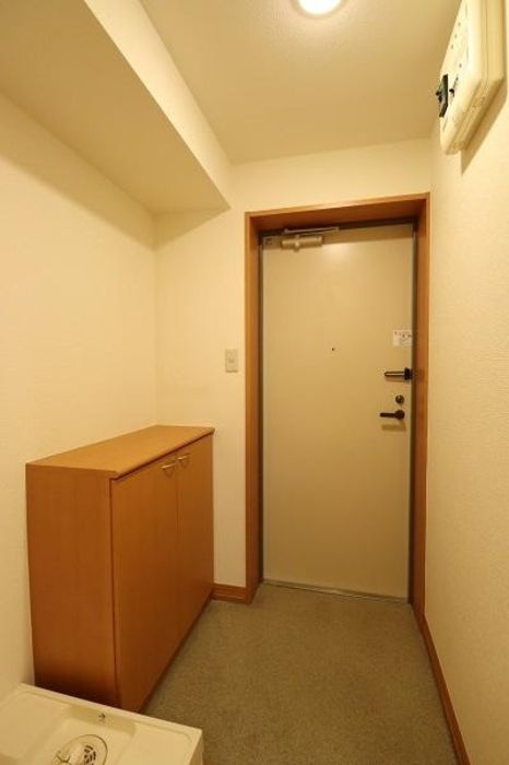 ズオン・ゼロの玄関