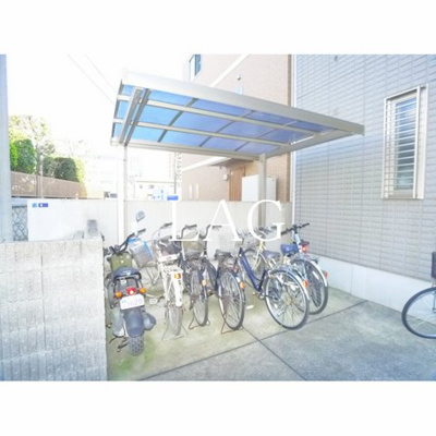 【その他共用部分】 | レースト明原 | 駐輪場です。