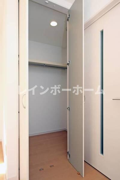 レオ参拾七番館の収納