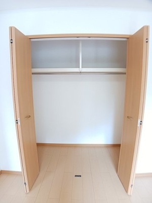 【収納】 | メイプルビュ－・プラッツＡ　2LDK | 専用の収納スペースです