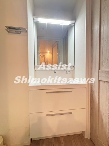 My Style vintage 下北沢壱番館の独立洗面台