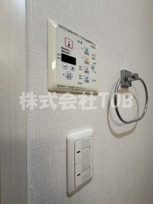 【設備】 | プレジール-喜多見2丁目- | 浴室乾燥機リモコン※クリーニング完了前※別号室参考写真
