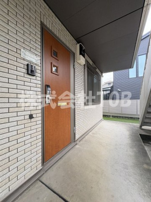 【その他】 | プレジール-喜多見2丁目- | 玄関ドア※クリーニング完了前※別号室参考写真