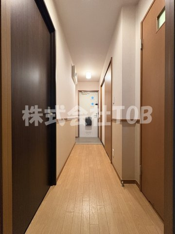 【その他】 | プレジール-喜多見2丁目- | 玄関ホール※クリーニング完了前※別号室参考写真