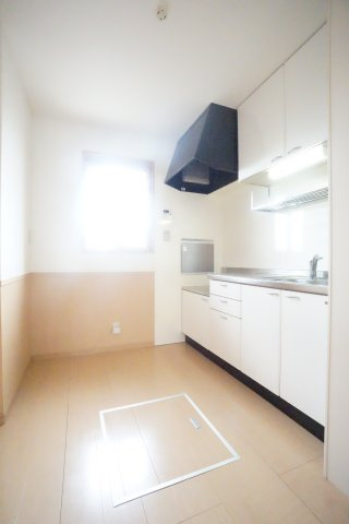 【キッチン】 | ロジュマンマエバラC | ※同物件・同タイプの写真です。
