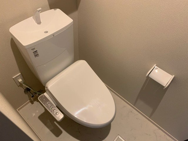 練馬区関町北１丁目の賃貸マンションのトイレ