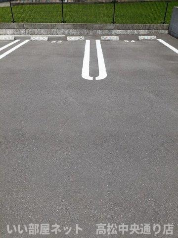 【駐車場】 | ソル　ティエラⅢ
