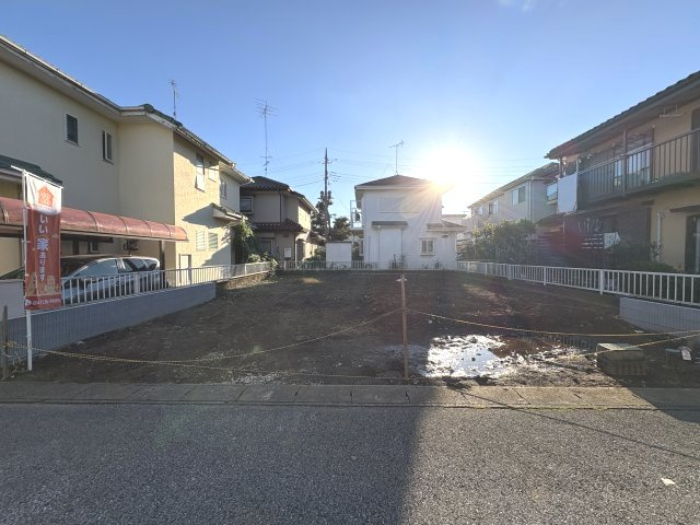 野田市花井250番の前面道路含む現地写真