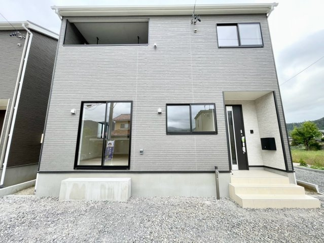 松代町松代オプション工事プレゼント対象物件！の外観|完成済み物件！いつでも見学可能です♪お問合せは＜Tel 026-477-7419＞まで♪　３号棟