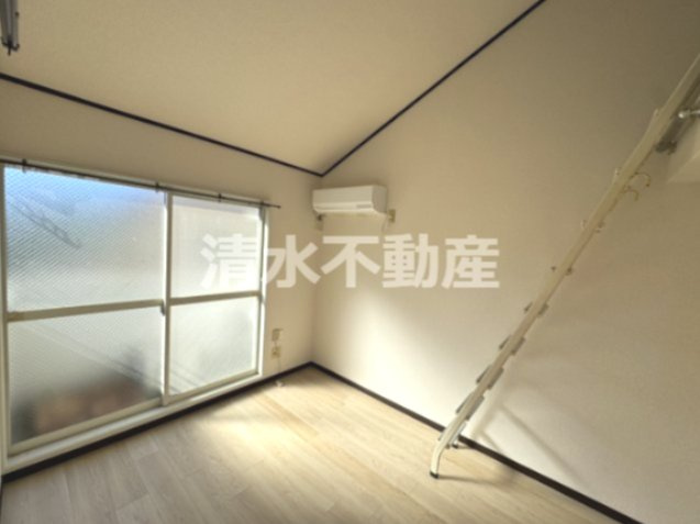 新桜台駅2分賃貸の居間・リビング|即日内見☆初期費用でお困りなら清水不動産までお気軽にお問い合わせください☆