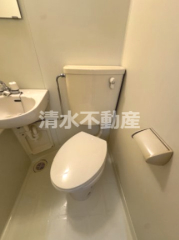 新桜台駅2分賃貸のトイレ|即日内見☆初期費用でお困りなら清水不動産までお気軽にお問い合わせください☆