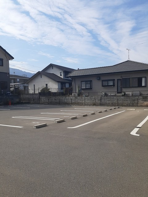 グラン・シャリオ annexの駐車場|駐車場に車を止められます
