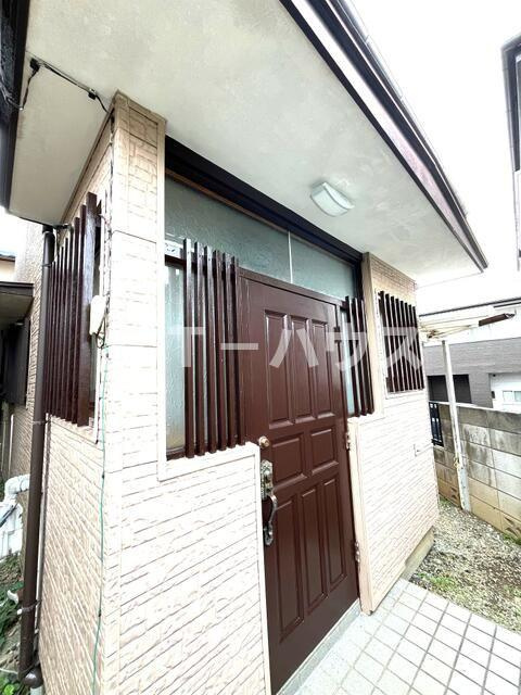ミロメゾン市川宮久保２丁目のエントランス