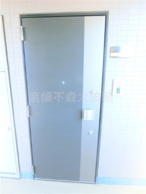 デュオシティ大森町の玄関