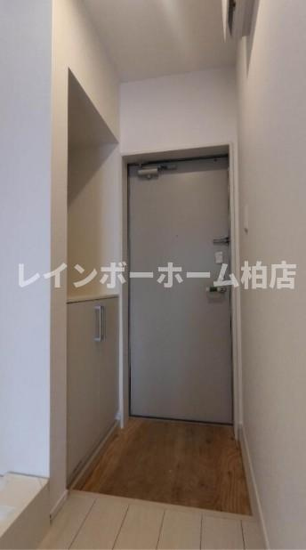 特典：仲介手数料が無料です!!の玄関|シューズボックスがあります
