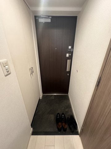【玄関】LEGESTA兵庫リバージュ