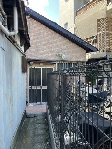 大東町１丁目平屋店舗の外観