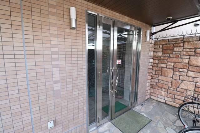 【エントランス】 | MODENA