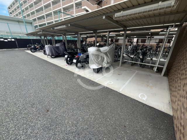 Luxe新大阪アルファのその他共用部分|Luxe新大阪α　バイク置き場