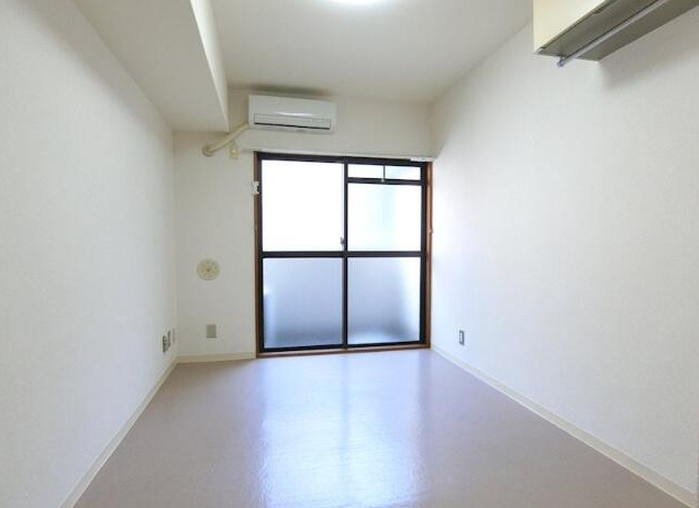 【寝室】