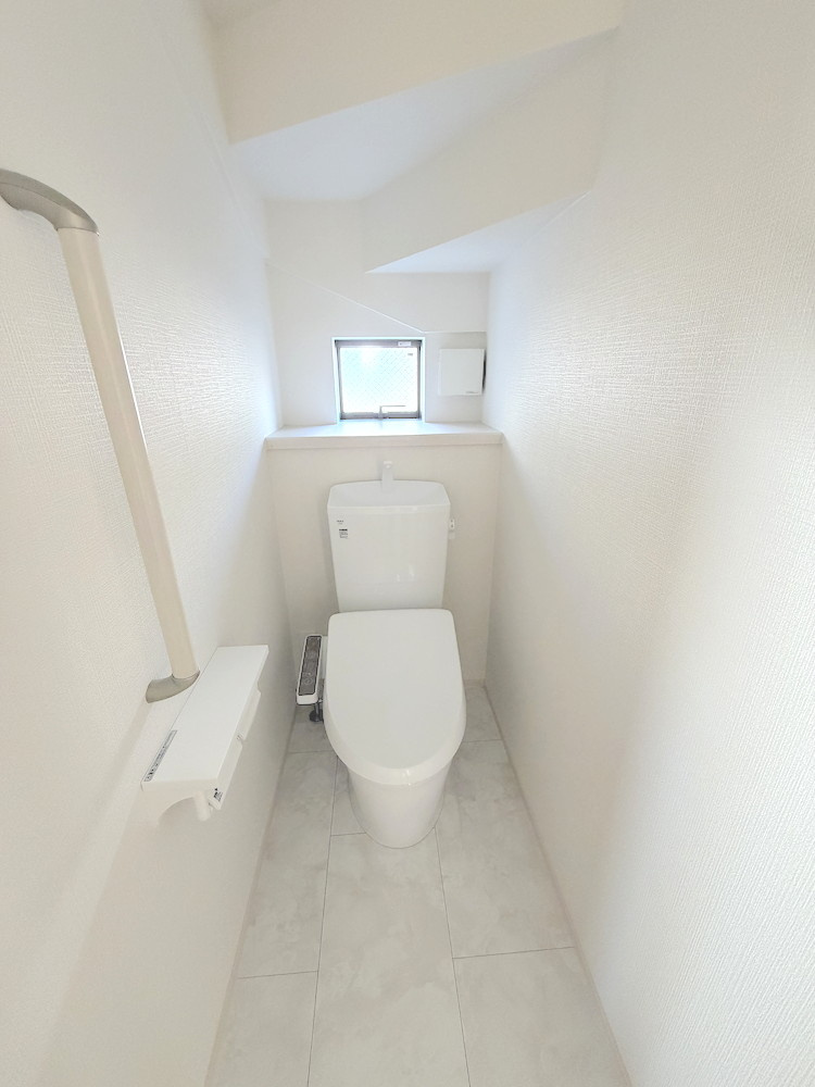 福生市加美平のトイレ|清潔感のある快適なトイレ空間。お手入れがしやすく、心地よい環境を保てます。
