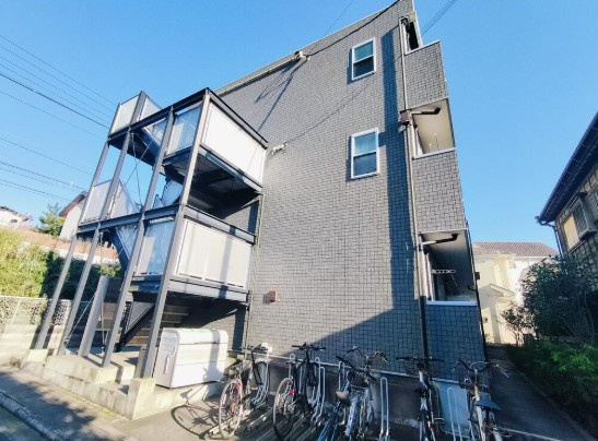 千葉市中央区登戸３丁目の賃貸マンションの外観