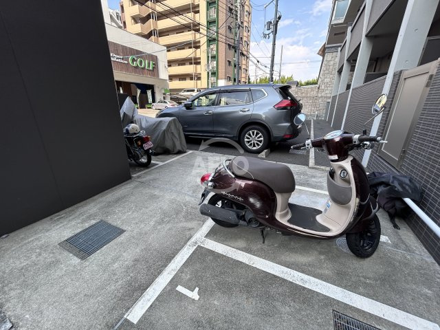 リッジガーデン江坂Ⅱのその他共用部分|RIDGEガーデン江坂Ⅱ　バイク置場