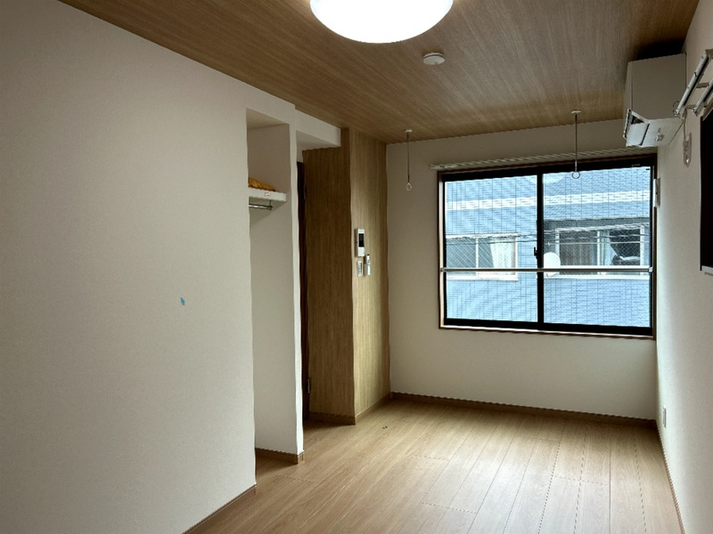 MJ RESIDENCE 王子の洋室