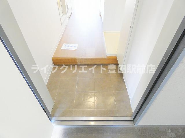 タウンフレッチェ高幡の玄関