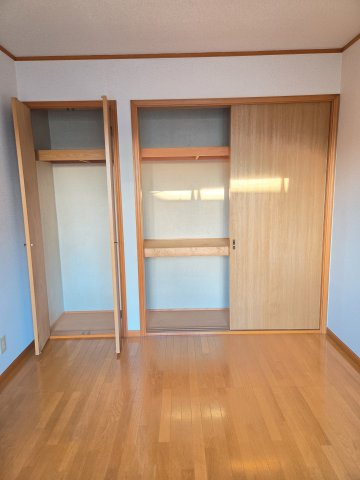 フジエール日進の収納