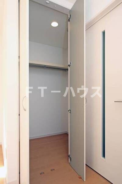 レオ参拾七番館の収納