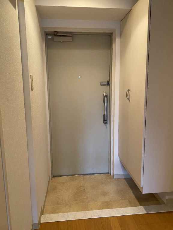 セトル オクサワの玄関