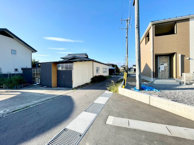 中野市七瀬オプション工事プレゼント対象物件！の前面道路含む現地写真|新規販売開始しました！ローン相談お任せください！！お問合せは＜Tel 026-477-7419＞まで♪
