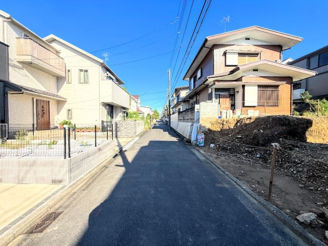 保土ヶ谷区境木本町　新築戸建て　第3の前面道路含む現地写真|◆前面道路も幅員があり車の運転も安心！前面道路は閑静な住宅地。車通りの少ない道路です。お子様にも安心です。