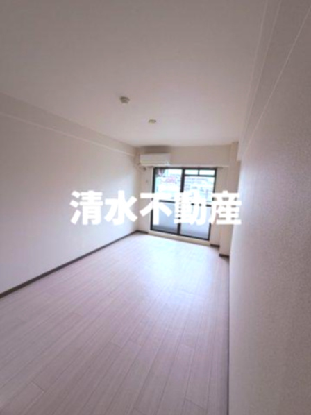 豊玉北3丁目賃貸マンションの居間・リビング|画像は別部屋の参考写真となります。