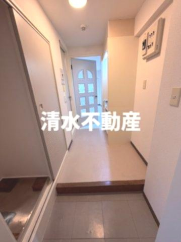 豊玉北3丁目賃貸マンションの玄関|画像は別部屋の参考写真となります。