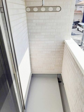ラインズ山田町のバルコニー|外からの目が気にならないバルコニーで洗濯物が干せます