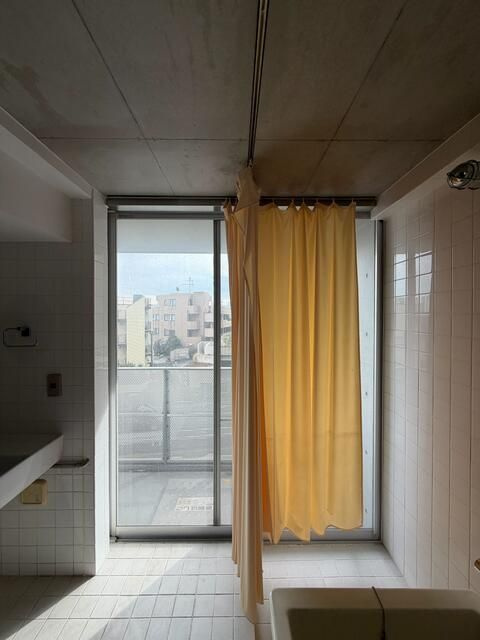 ＣＯＭＳＵＥＨＡＲＡの洗面所