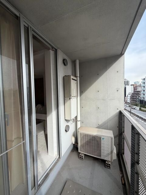 ＣＯＭＳＵＥＨＡＲＡのバルコニー