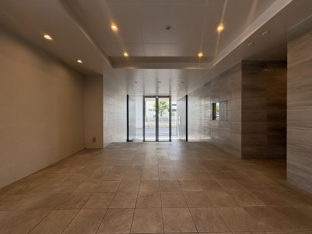 【ロビー】SEA　SIDE　PALACE　KOBE(シーサイドパレスコウベ)