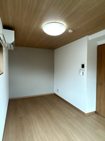 MJ RESIDENCE 王子の寝室