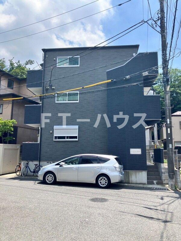 アールズコート東中山の外観