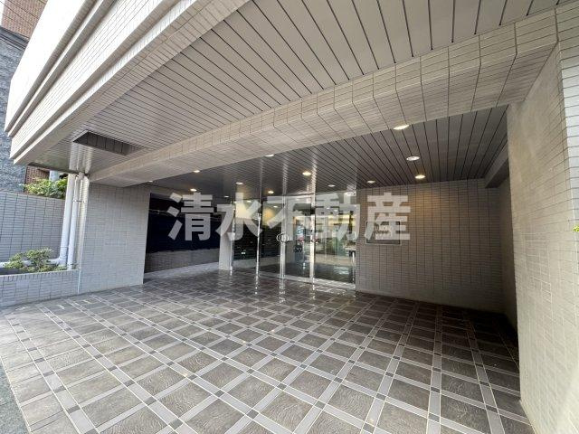 桜台駅5分マンションのエントランス|☆初期費用でお困りなら清水不動産までお気軽にお問い合わせください☆